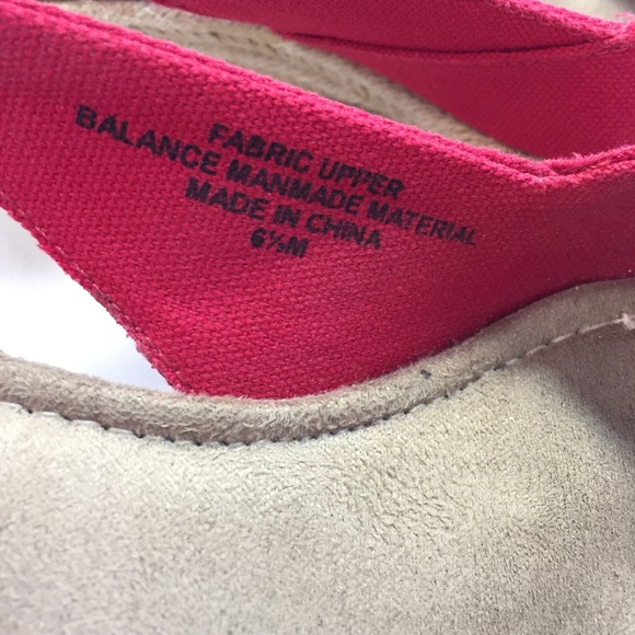 Coldwater Creek Summer Wedge Red Espadrilles - Picture 7 of 12